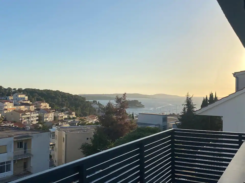 Cassavillas New luxe apartment with view 2