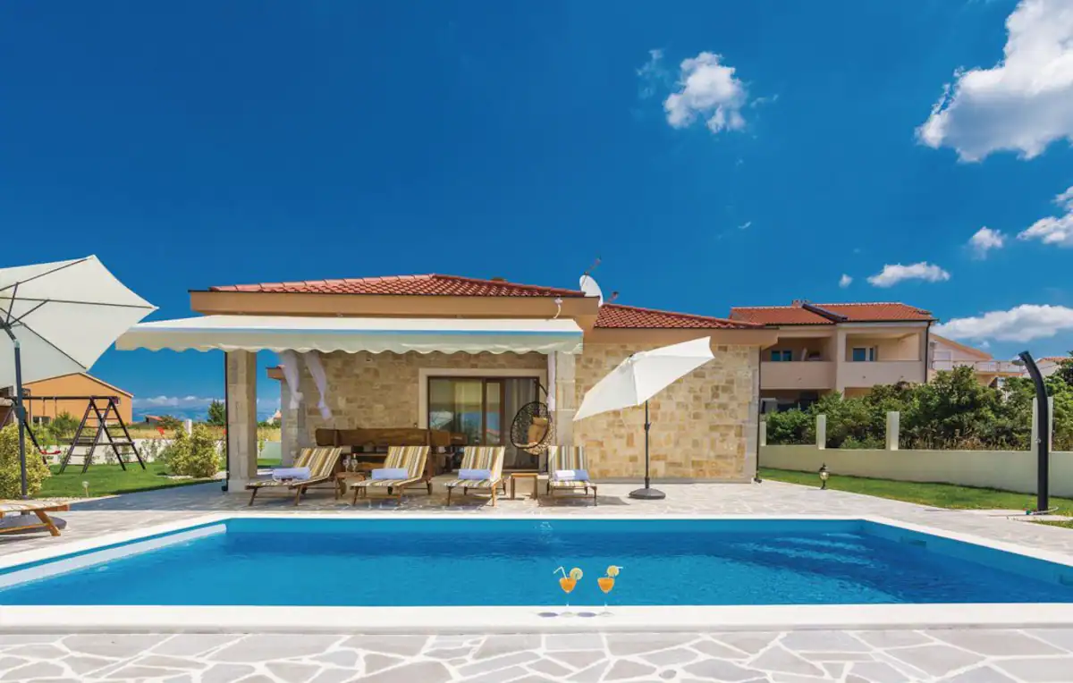 Cassavillas Luxe house with pool, jacuzzi & sauna
